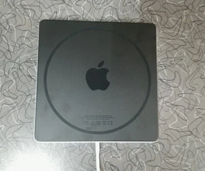Apple USB SuperDrive Externes Laufwerk, CD, DVD, Modell A1379 - Silber - Bild 1 von 7