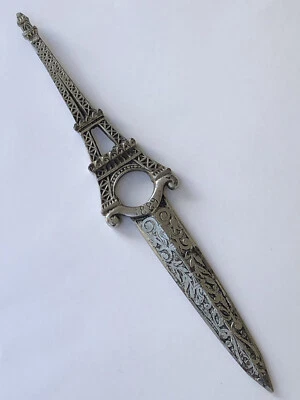 RARE ancien GRAND COUPE-PAPIER de la TOUR EIFFEL 1889 en BRONZE argenté - Photo 1/4