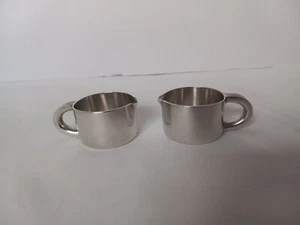 Rare Vintage Silverplate Handled Jar Milk Creamer or Sauce Cups 1" high/set of 2 - Picture 1 of 8