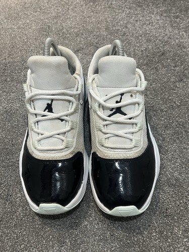 Air Jordan 11 CMFT Low "White Black Barely Green" Unisex taglia UK 5 EU 38 US5.5Y