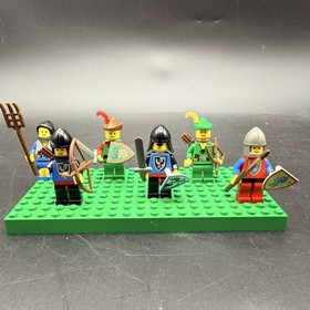 LEGO Castle 6103 - Castle Mini Figures 100% Complete No Box No Instructions