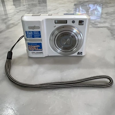 Sanyo Digital Camera VCP-S1285 Pearl White 12.0 Mega Pixels 3X Optical Zoom - Image 1 of 4