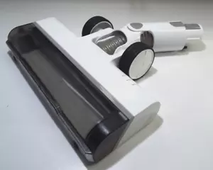 BARREDORA DE CABEZAL ELÉCTRICO IHOME Aspiradora Stick aspiradora SV6 Inalámbrica IHSV6-WHT USADA - Imagen 1 de 9