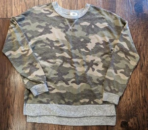 BKE Buckle Youth Camo Sweatshirt W/ Gray Accents High Low Cut Size XL Super Cute - Picture 1 of 18