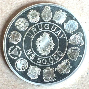 1992 REPUBLICA ORIENTAL DEL URUGUAY 50.000 NUEVOS PESOS WORLD SILVER COIN (422) - Picture 1 of 2