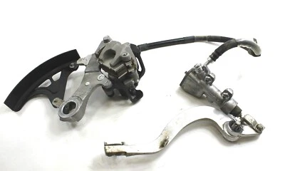 Cilindro maestro de freno trasero con pinza Suzuki RMZ250 Nissin 2022  Foto 1 de 4