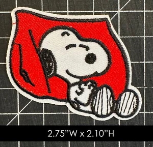 Peanuts: Comfy Snoopy Embroidered Iron On Patch - Picture 1 of 3