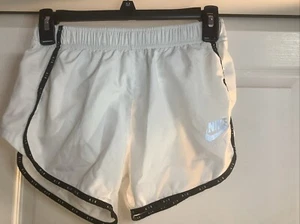 Women’s White Nike NIKE AIR TEMPO RUNNING SHORTS CT5777-Reflective Logo-Sz Small - Picture 1 of 8