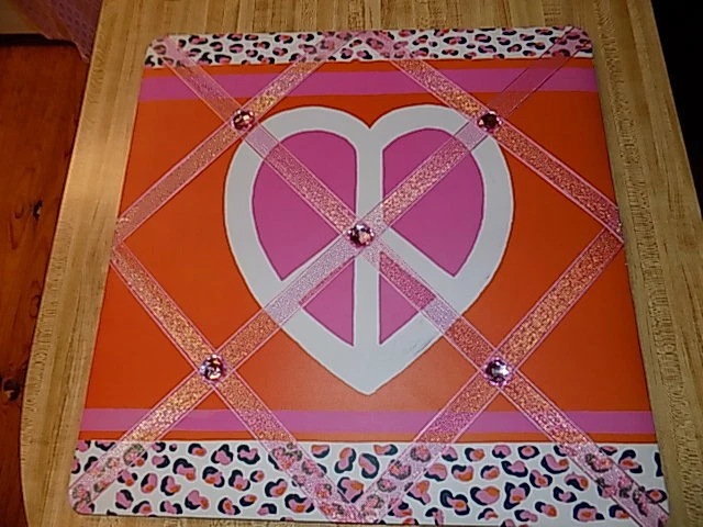 Padded Ribbon Bulletin Message Photo Board 20" by 20" French Memo Peace Retro - Image 1 of 1