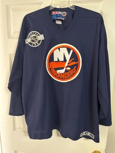 Retro New York Islanders  Offical NHL Hockey CCM Center Ice Navy Blue Jersey XXL - Picture 1 of 3