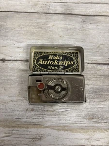 Vintage Haka Autoknips Mod II, self-Timer, c. WWII, in original metal case, used - Picture 1 of 7