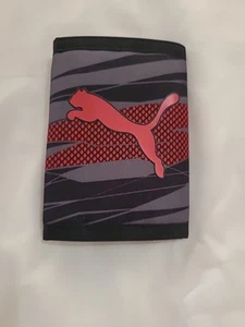 PUMA PV1502-NVGN Rise TriFold Wallet Black Red - Picture 1 of 3