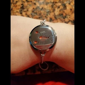 Scorpio Diffuser Bracelet for Essential Oils - Picture 1 of 2