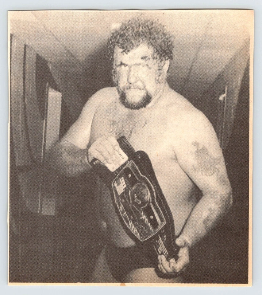 WRESTLER HARLEY RACE 1981 5"X5,5" revista recorte lucha libre años 80 M516 Foto 1 de 1