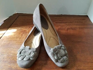 Earth "BrushCherry" Taupe scuro (abbronzatura/marrone) scarpa pompa piatta donna 7B  - Foto 1 di 8