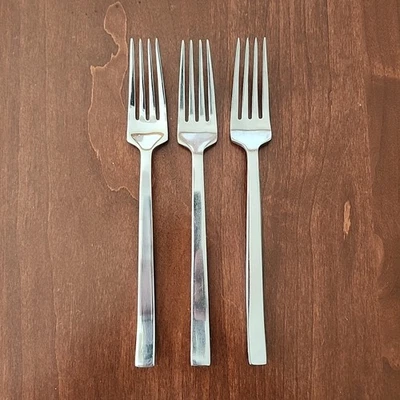 Garfos para salada Ikea Lard 6 3/4" aço inoxidável brilhante 4 peças IKELAR - Imagem 1 de 4