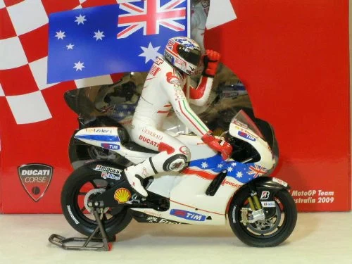 MINICHAMPS 1/12 Ducati Desmosedici GP09 2009 ganador del GP de Australia C. S... - Imagen 1 de 3