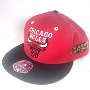 Chicago Bulls 1997 NBA Finals Fitted Hat Mitchell & Ness Size 8 Wool Red - Picture 1 of 9