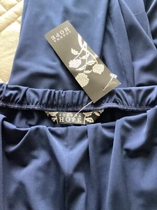 *Ladies Navy Wide leg*elasticated waist trousers*by Joanna Hope, Size 12 BNWT - Picture 1 of 3
