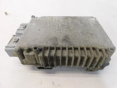 Chrysler Town & Country 2002 2x2 6 cilindros L 3,8 L MFI OHV 232 ECU P0512767 AA Foto 1 de 4