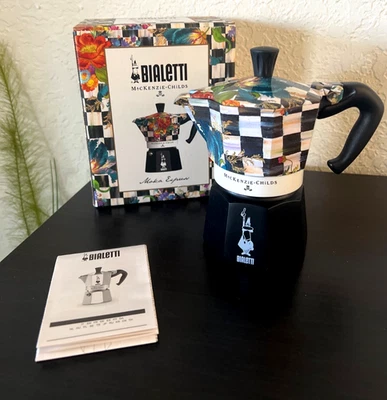 MacKenzie Childs BIALETTI Courtly Flower Market 3 xícaras pote Moka Itália NOVO+CAIXA - Imagem 1 de 4