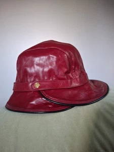 Woman Eric Javits Hat Red Bordeaux Packable Water Repel Cloche Bucket Hybrid HTF - Picture 1 of 24