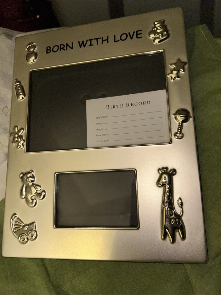 Marco de bebé Born With Love, plateado 7 1/2 X 9 1/2 Foto 1 de 2