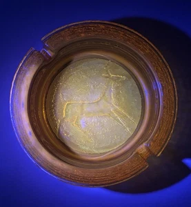Vintage 8” Uranium Glass Deer Ashtray Amber Yellow Glows Under UV 3.5lbs Heavy - Picture 1 of 7