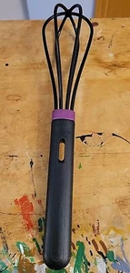 Tupperware Kitchen Prep & Serve Tools Whisk Purple - Picture 1 of 3