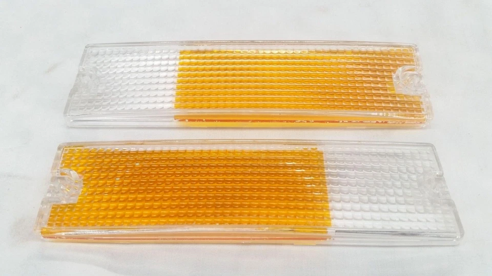 PAR DE LENTES INDICADORAS LUZ DE ESTACIONAMIENTO BARRA PARACHOQUES DELANTERO MAZDA RX7 SERIE 4 S4 2 piezas Foto 1 de 2