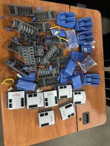 Lote de piezas de robótica Vex módulos de microcontrolador paquetes de energía paquetes de baterías - Imagen 1 de 7