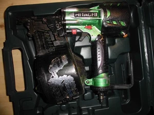 Hitachi high pressure nail gun NV75HMC w/ case green Used Working Japan F/S - Picture 1 of 3