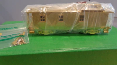 OVERLAND MODELS #1192 HO SCALE BOSTON & ALBANY WOOD CABOOSE BRASS NEW IN BOX - Image 1 of 2