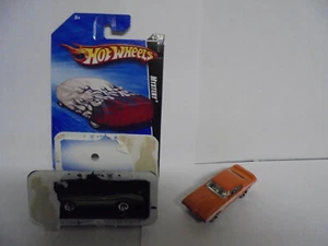  2010 MUSCLE MANIA Hot Wheels '69 PONTIAC GTO JUDGE + 70 GTO Mystery car - Picture 1 of 6