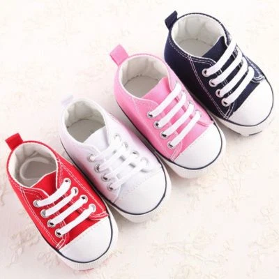 Converse Botines de Cuna Recién Nacidos Niños Niñas Cuero Blanco Primera Estrella Bebé Zapatos Foto 1 de 4
