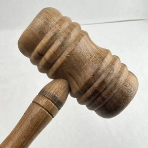 Großer Holz-Richterhammer – ca. 30 cm – Auktion/Deko/Requisite – Vollholz - Bild 1 von 6