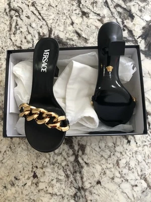 Sandalias Versace Medusa Cadena Cuero Mules Negro Dorado Tacón Mujer Talla 38.5 NUEVAS Foto 1 de 4