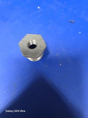 Lot of 20 PC 1/2" x 1/8" inch black malleable Hex Bushing - Image 1 of 4