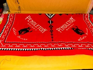 Bandana de montar Pendleton Whisky Let'er Buck Red Cow Bull Trapo cabeza cuello desgaste - Imagen 1 de 5