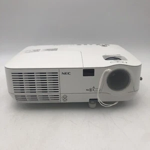 NEC NP110 DLP Projector SVGA Conference Room HD 1080i HDMI 79 Lamp Hrs READ - Picture 1 of 12