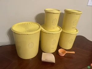 Tupperware Vintage Servalier Canisters Set of 5 w/Lids 1970's Yellow - W/ Scoops - Picture 1 of 10