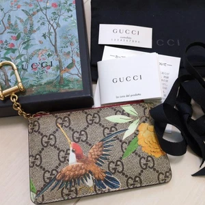 GUCCI Tian Estuche para Monedas PVC Colorido Patrón de Pájaro Cartera Accesorios Auténticos E386 - Imagen 1 de 10