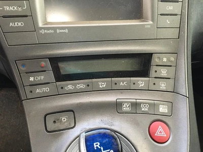 Б/у переключатель кондиционера подходит: 2012 Toyota Prius Prius подключаемый VIN DP 7 и 8t - Изображение 1 из 4