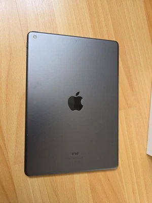 Apple ipad 7 generation 128 gb, Originalkarton + Tempered Glass Screen Protector - Bild 1 von 4