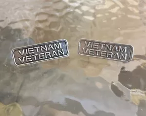 U.S.A. AMERICAN SERVICE MEN 2 VIETNAM VETERAN BAND ZINN ANSTECKNADELN ALLE NEU. - Bild 1 von 2