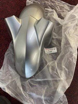 Guardabarros delantero Yamaha 2002-2005 FZ1 OEM 5LV-21511-00-P2 OEM Foto 1 de 4