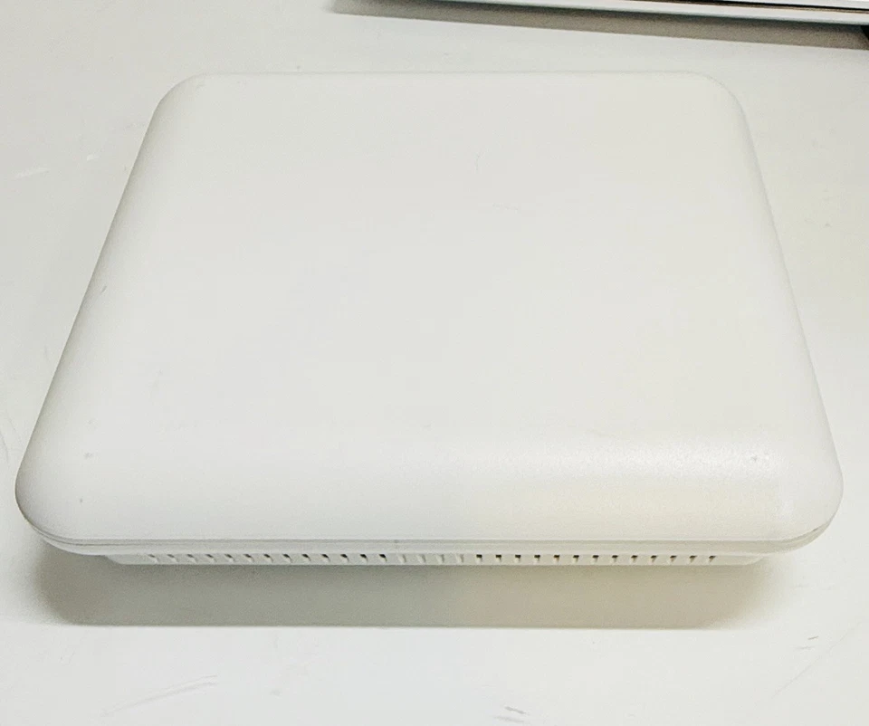Luxul XAP1610 Apex Wave 2 AC3100 Dual-Band Access Point - Image 1 of 4