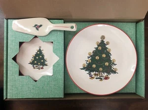 New In Box Christmas Tree Cake Dessert Set Plates Server Red Rim Like Spode - Picture 1 of 6