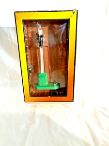 MTH-30- 1075#2 "NIB" Green base Die-Cast Semaphore - Picture 1 of 1
