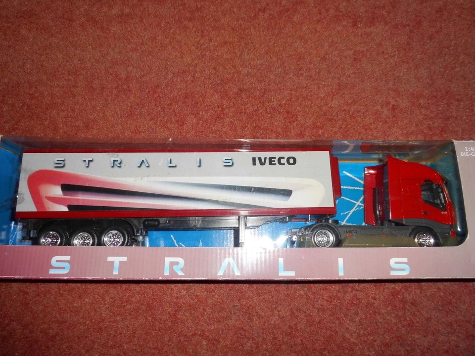 Nuevo camión modelo Ray escala 1/43 - Iveco Stralis + remolque contenedor  Foto 1 de 1